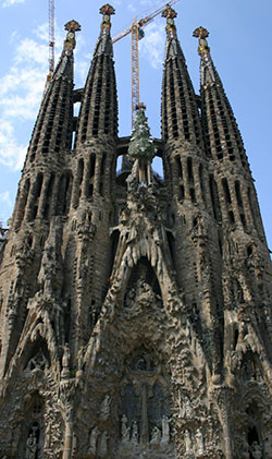 La façade de la Nativité